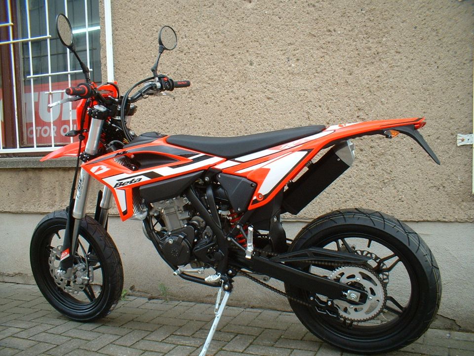 Beta RR 4T 125 Motard T Neufahrzeug in Aschersleben