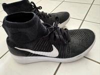 Nike lunarepic Herren Schuhe Größe 42/43 Hessen - Eschborn Vorschau
