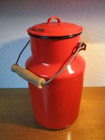 Große Milchkanne Emaille rot 4 Liter Vintage Shabby Landhaus Niedersachsen - Neuharlingersiel Vorschau