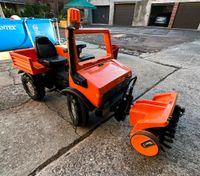 Unimog Tretfahrzeug mit Kehrmaschine neuwertig Leipzig - Sellerhausen-Stünz Vorschau