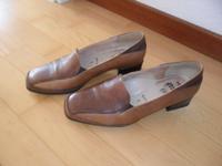 Damenschuhe, Schuhe, Marke Ara, hellbrau und dunkelbraun, Größe 3 Schleswig-Holstein - Neumünster Vorschau