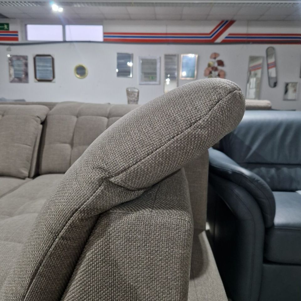 Wohnlandschaft XXL Sofa Polstermöbel Polstergarnitur Sofa Couch in Beelen
