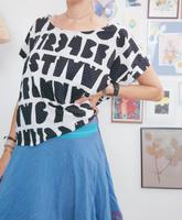 Blusenshirt Shirt oversized schwarz weiß Muster Buchstaben L XL 4 Bayern - Kempten Vorschau