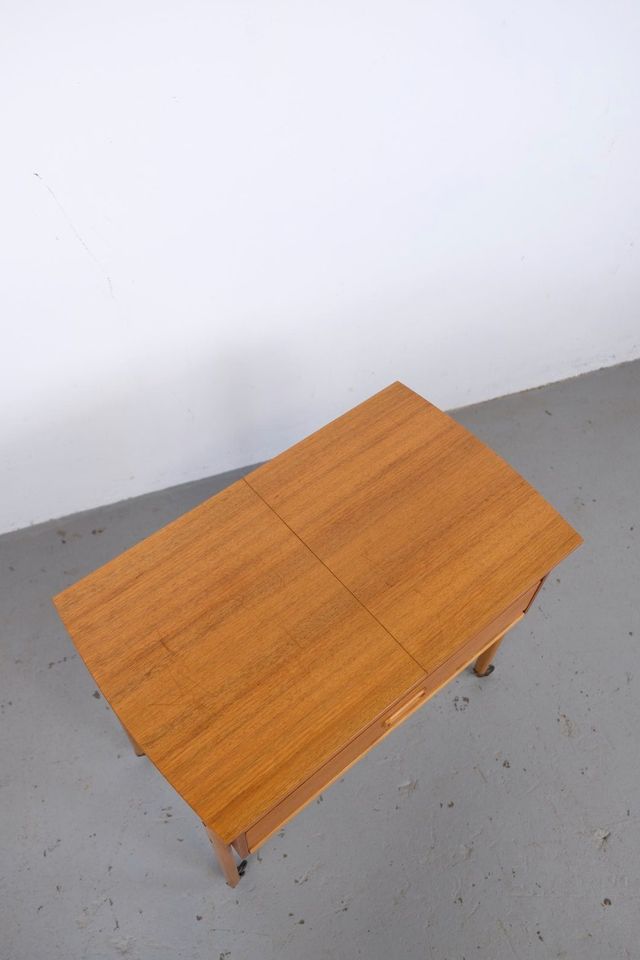 Mid Century Nähkasten Tisch Beistelltisch 60er 70er zu Teak in Gießen