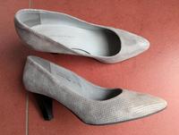 Damen Pumps, Gr.40, Rauleder, hellgrau, 1x getragen Sachsen - Plauen Vorschau