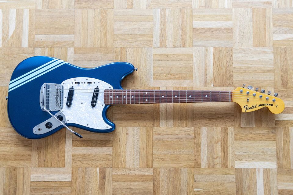Fender Mustang 69 Reissue Competition Lake Placid Blue CIJ in Bonn