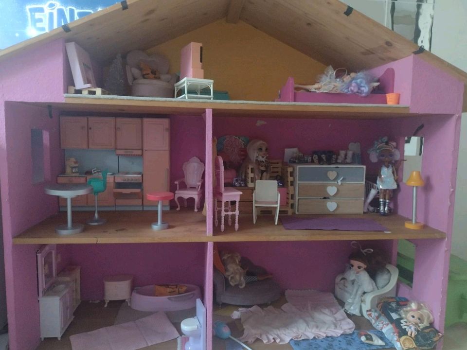 Riesen barbie Haus , massiv Holz und Einrichtung in Dietenheim