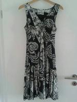 Desigual Damen Sommerkleid "Neuwertig" Größe M Hessen - Heusenstamm Vorschau