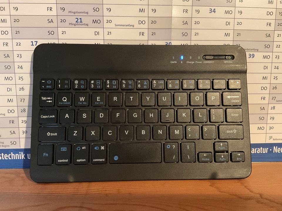 Bluetooth Tastatur Größe wie iPad Mini in Fraureuth