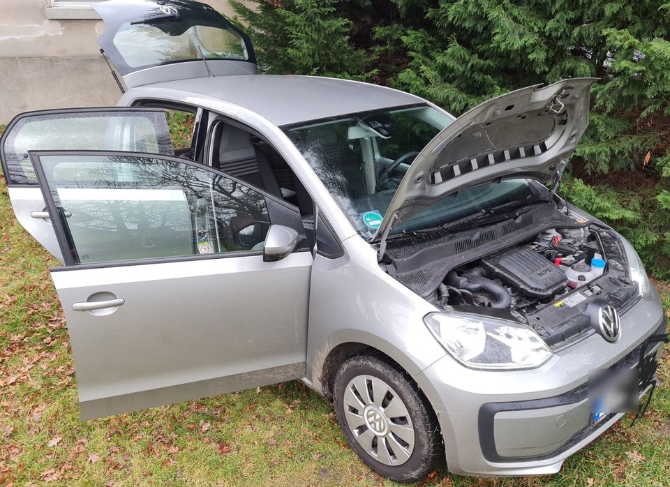 VW UP! Inspektion TÜV neu in Salzwedel