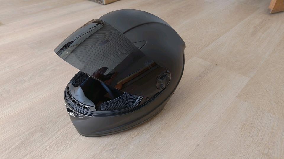 Motorradhelm fast Neu in Sande