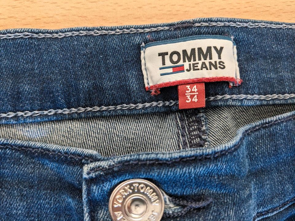 Tommy Hilfiger Jeans blau Nora mid rise Skinny Gr. 42 Inch 34/32 in Lauterbach (Hessen)