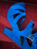 Blaue heels. Dicker Absatz hohe Schuhe Pumps stahlblau Größe 38 Duisburg - Fahrn Vorschau