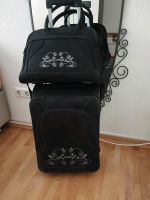 Reise Koffer und eine kleine Handtasche Köln - Mülheim Vorschau