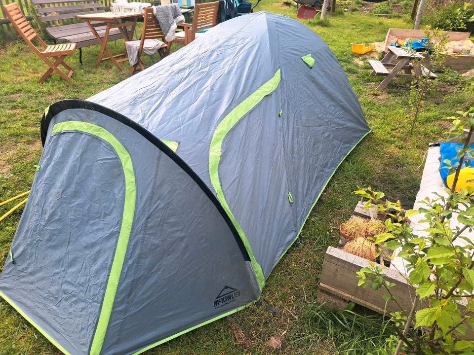Zelt Campingzelt McKinley Flinduka 2 in Callenberg b Hohenstein-Ernstthal