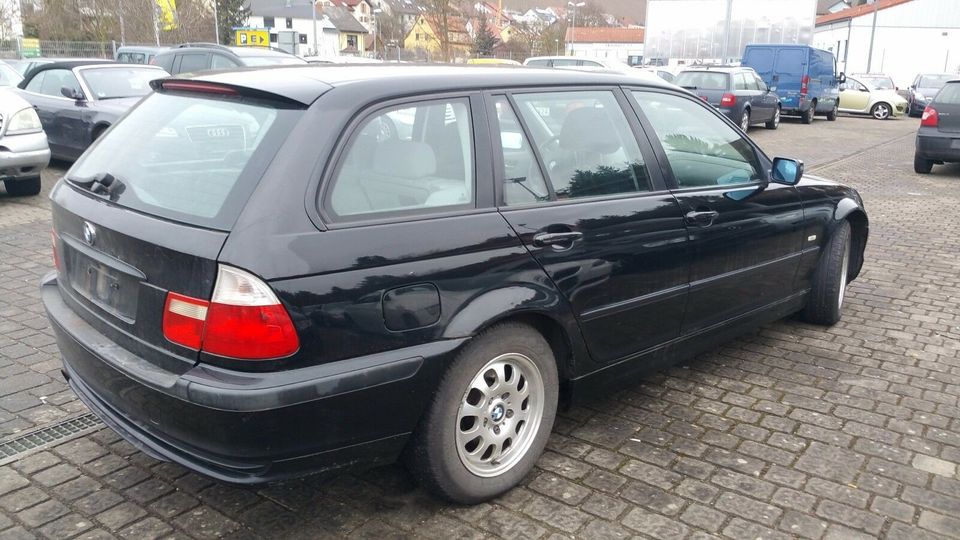 BMW 318i touring Klimatronic Zv. El.Fh KEIN TÜV in Randersacker