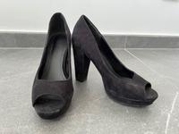 Schwarze Peeptoe High Heels Pumps von H&M Gr. 38 Aachen - Preuswald Vorschau
