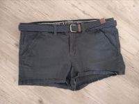 Superdry Damen Chino Hotpants mit Gürtel Größe L Rheinland-Pfalz - Niederdürenbach Vorschau