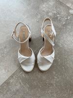 Sandalen Blockabsatz weiß Gr. 37 Kiomi w. Neu Bayern - Wasserburg am Inn Vorschau