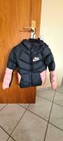 Nike Daunenjacke Gr. XS  (122-128cm) Hessen - Weiterstadt Vorschau