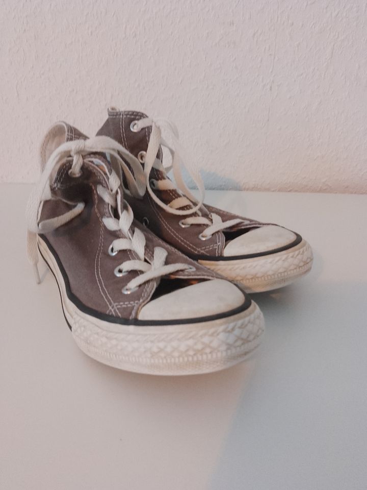 Converse Chucks Gr. 33 grau wenig getragen Sneaker in Velbert