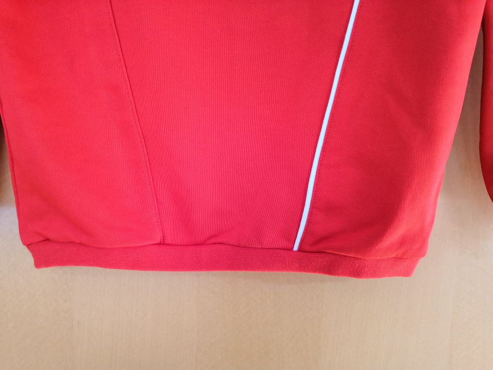 Puma Foundation Swearshirt sports,Gr. 140, in rot ,ungetragen in Bad Schönborn