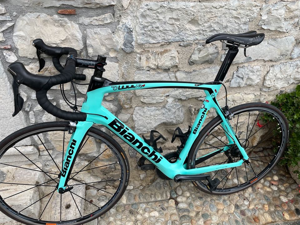 61 cm BIANCHI OLTRE XR4 CARBON RENNRAD, Shimano Ultegra in Nürnberg (Mittelfr)