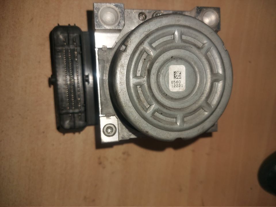 ABS Block Hydraulikblock VW Golf 7 Audi A3 8V 5Q0907379E in Duisburg