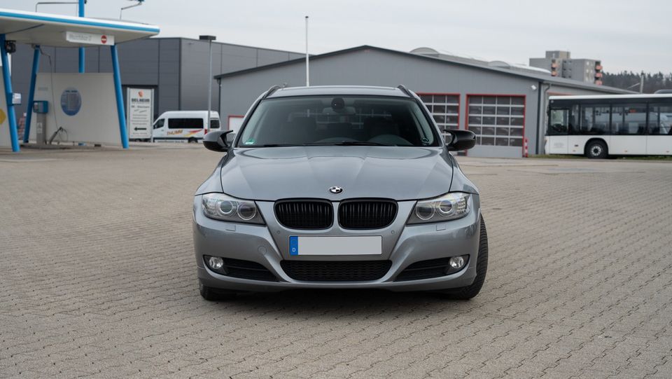 BMW E91 320d ed Facelift/LCI Touring in Weil im Schönbuch