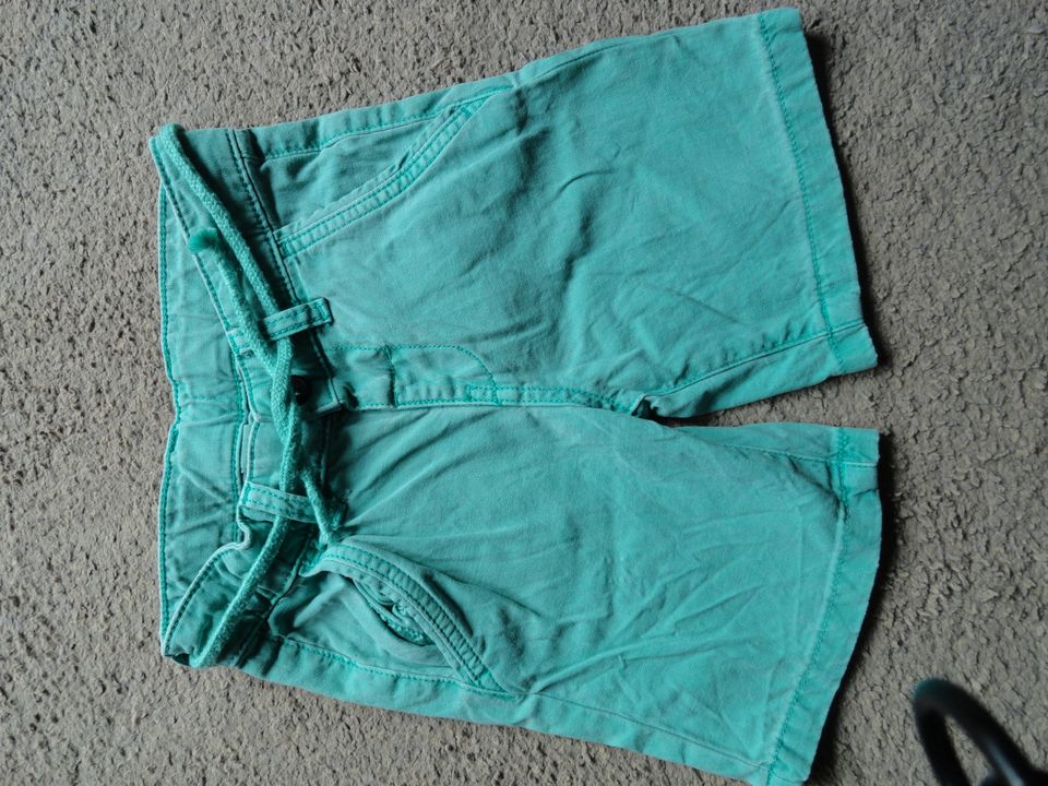 kurze Hose Gr. 104 Jungen in Leipzig