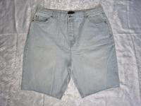 Neu Jeansshorts Short Short Curvy Bermudas Kurze Hose Hessen - Dreieich Vorschau
