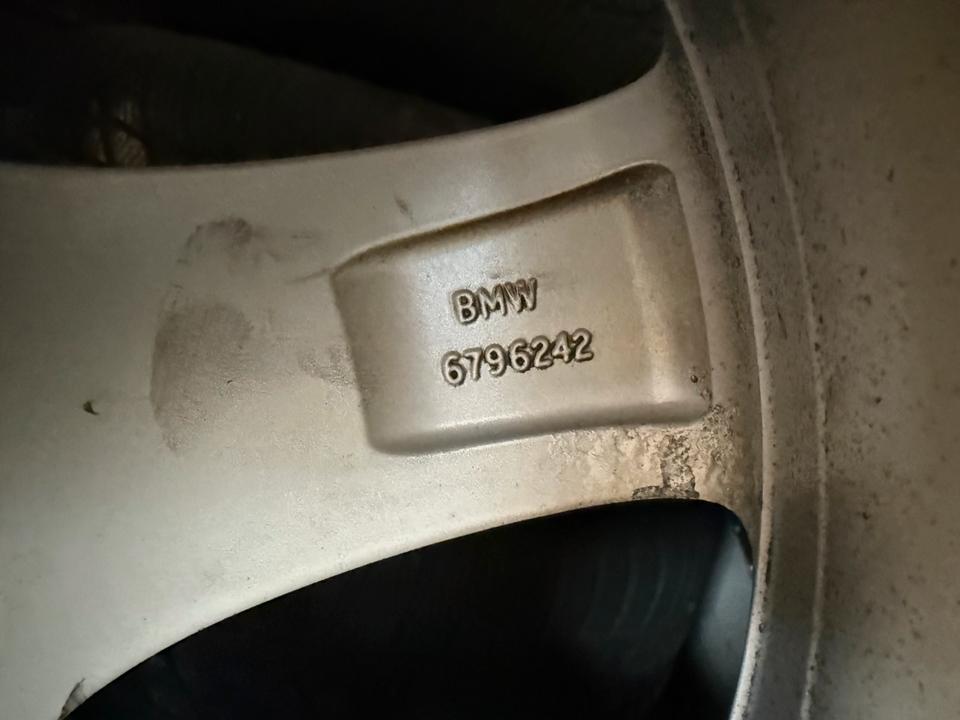 4x Winterreifen 225/50 R17 / orig. BMW 3er F30,F31 4er F32,F33 in Edingen-Neckarhausen