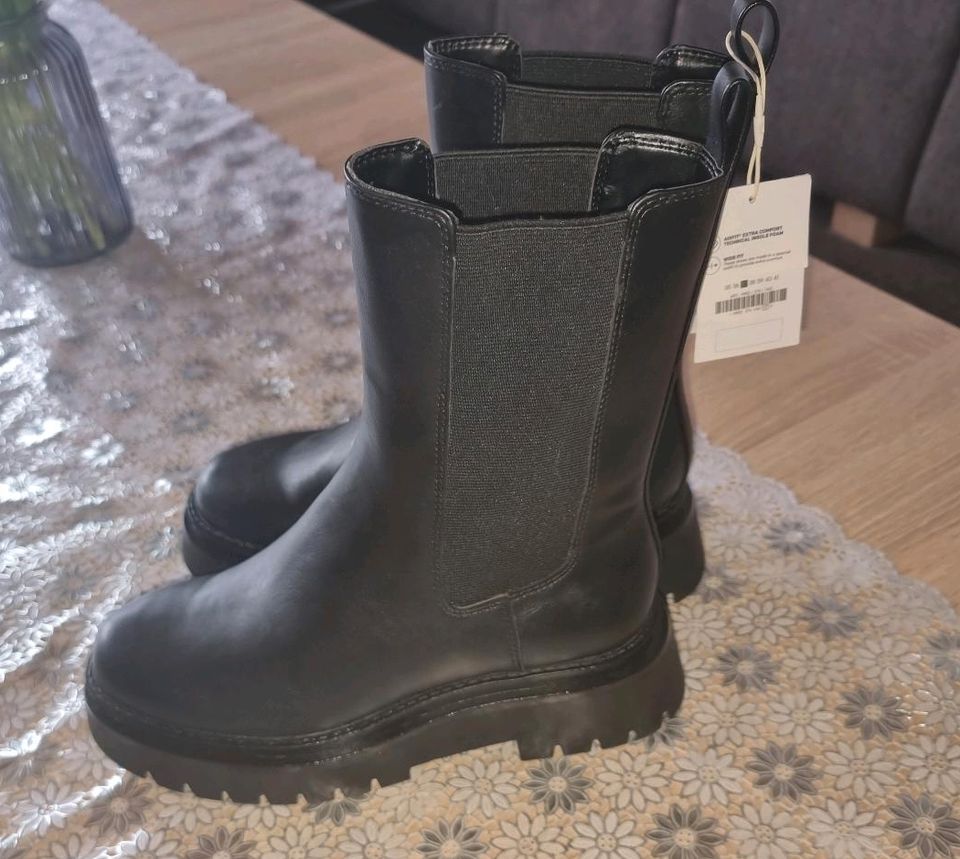 BOOTS Für Damen in Lenting