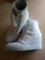 Guess Wedges NEU Niedersachsen - Friedeburg Vorschau