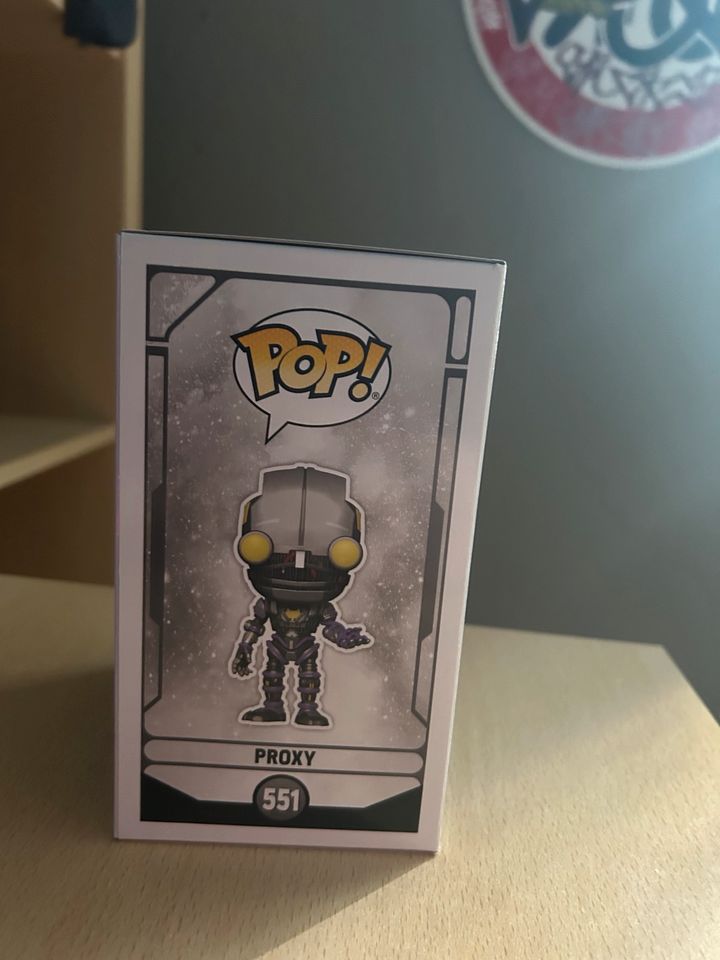 Proxy glow in the dark Pop-Figur in Karben