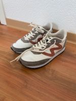 Schöne Sneaker von Wodan Niedersachsen - Meinersen Vorschau