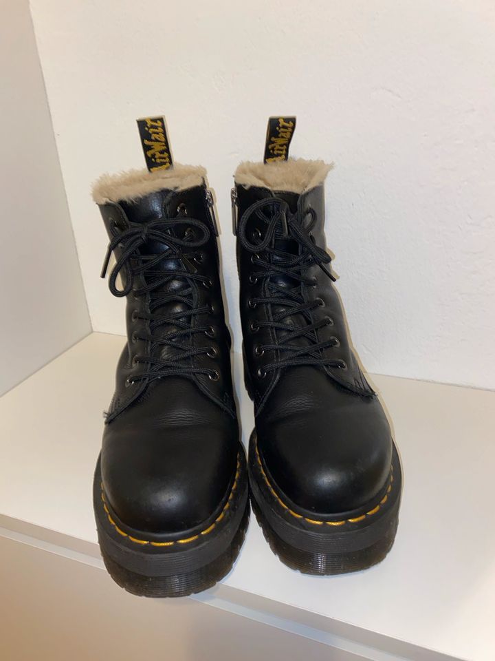 Dr Martens Jadon Leder Plateaustiefel gefüttert in Hamburg