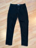 Bench Jeans Skinny schwarz / Gr. 29/30 (M/L) Frankfurt am Main - Sachsenhausen Vorschau