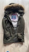 Superdry Winterjacke Gr. M oliv neuwertig Berlin - Lichtenberg Vorschau