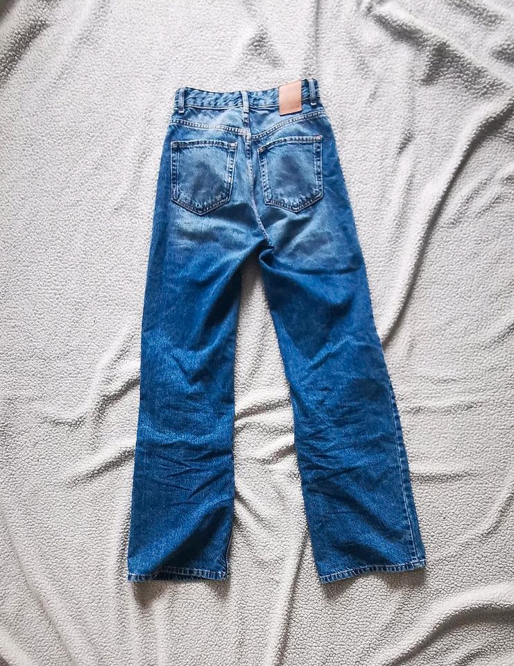 Baggy Jeans Pull & Bear Gr. 34 in Birkenwerder