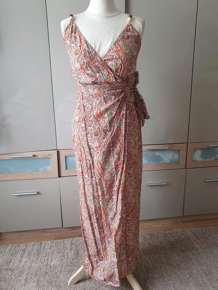 Zara Midikleid/Maxikleid, Gr. M, bunt, Paisley Muster in Berlin