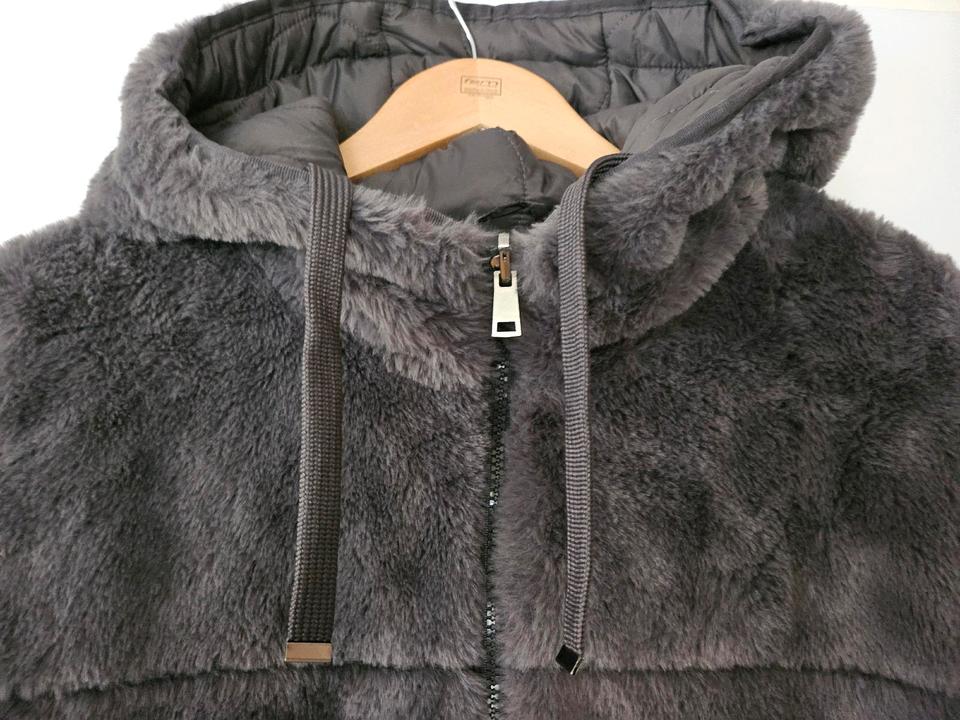 Damen Wendejacke Gr. 44/46 in Grau / Damen Teddyjacke Gr. XXL in Dassendorf