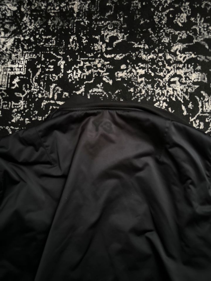 Jacke von Y-3 by Yohji Yamamoto in Hamburg