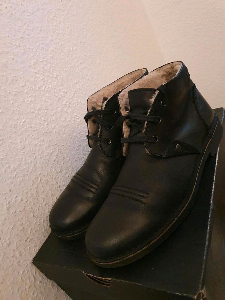 Clarks Herren Schuhe gefüttert 7.5 in Berlin