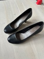 Tamaris Pumps High Heels Gr. 38 schwarz wie neu Stuttgart - Stuttgart-Nord Vorschau