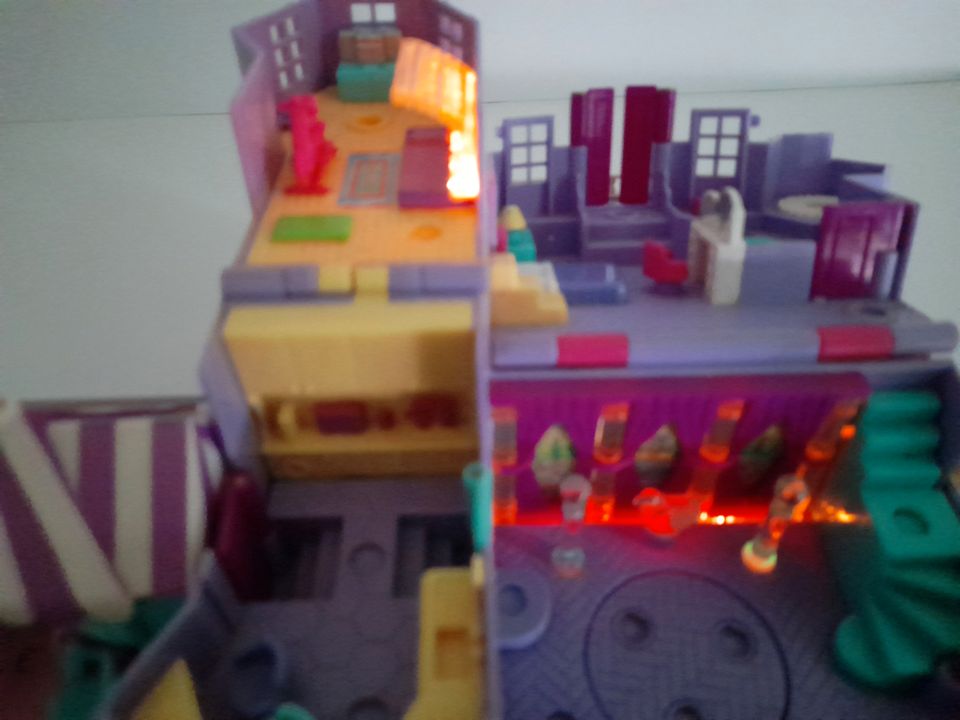 Polly Pocket Magical Mansion Villa 1994 Vintage Bluebird in Hamburg