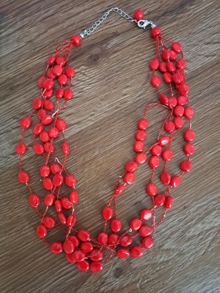 Halskette Kette rot mehrreihig Perlen Modeschmuck Schmuck in Gießen