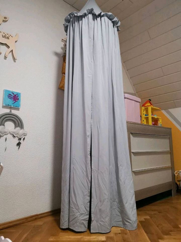 Baldachin Betthimmel Kinderzimmer grau in Steinigtwolmsdorf