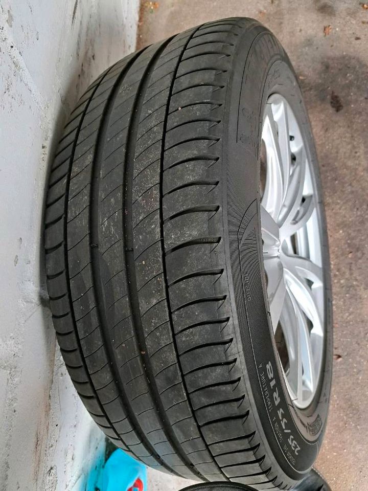 Alufelgen 18 zoll ET29 5x112 Sommerreifen 235/55/18 in Dormagen