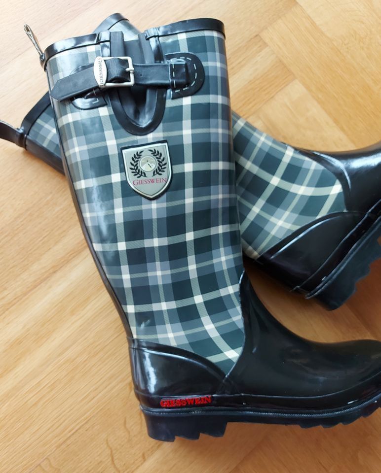 Giesswein Gummistiefel Damen. G.38 in Essen